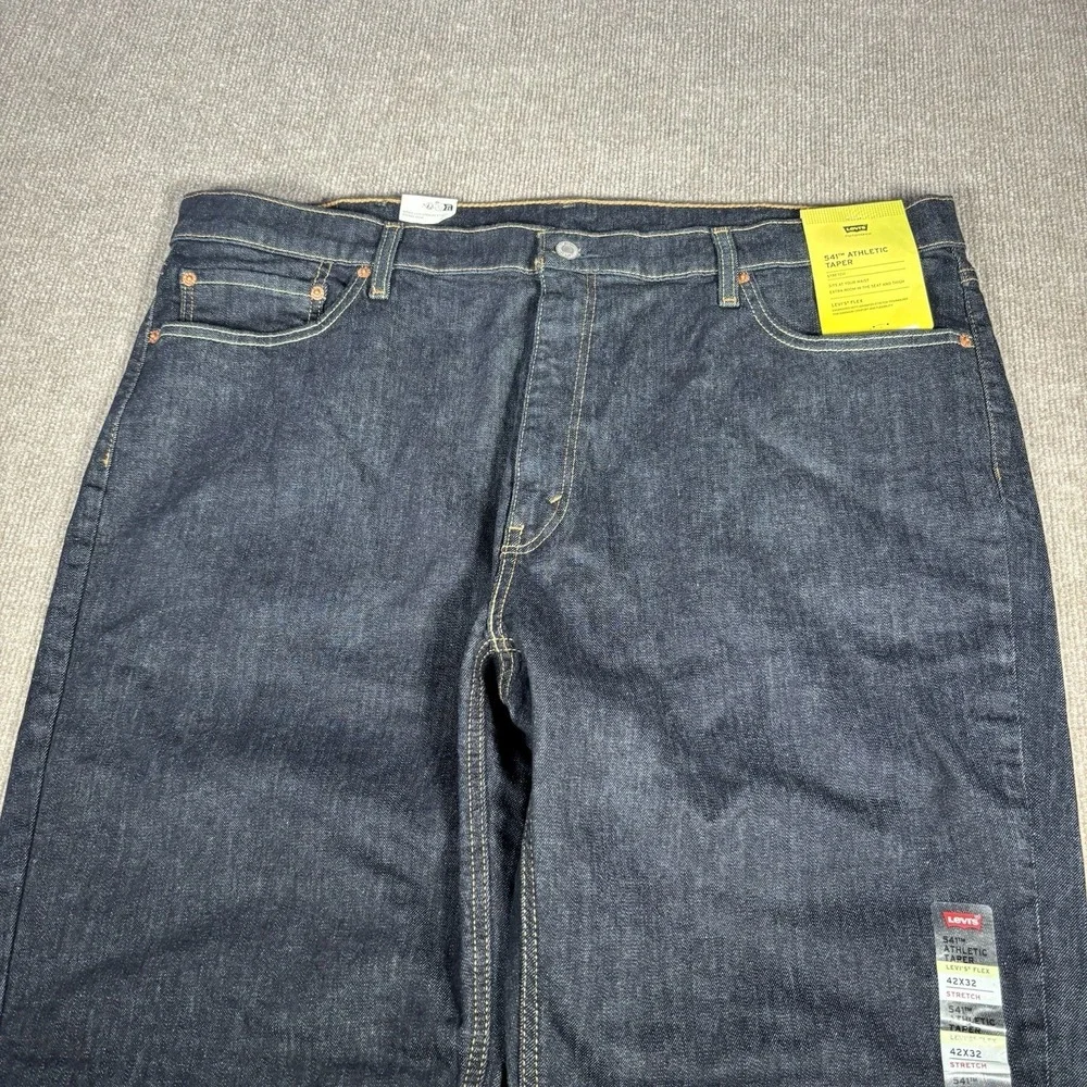 Levis 541 Jeans Mens 42x32 Athletic Fit Tapered Dark Blue Denim Stretch NWT‎